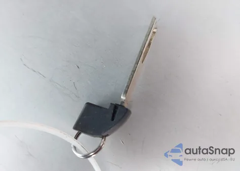 2021 Toyota Venza Limited z USA, uszkodzony, nr VIN JTEAAAAH5MJ020459